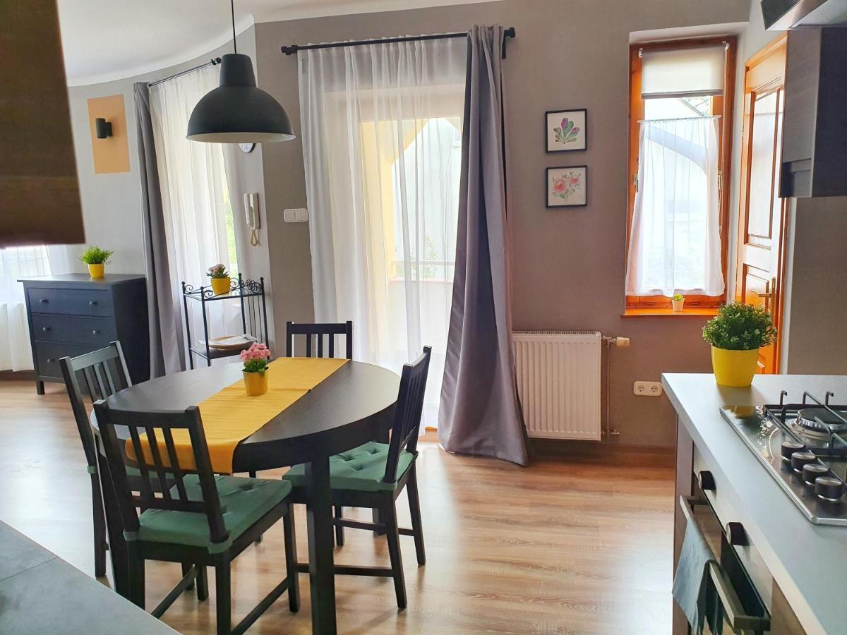 Pannonia Apartman Естерґом Екстер'єр фото
