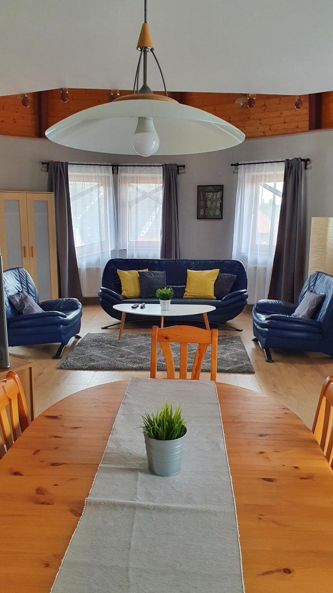 Pannonia Apartman Естерґом Номер фото