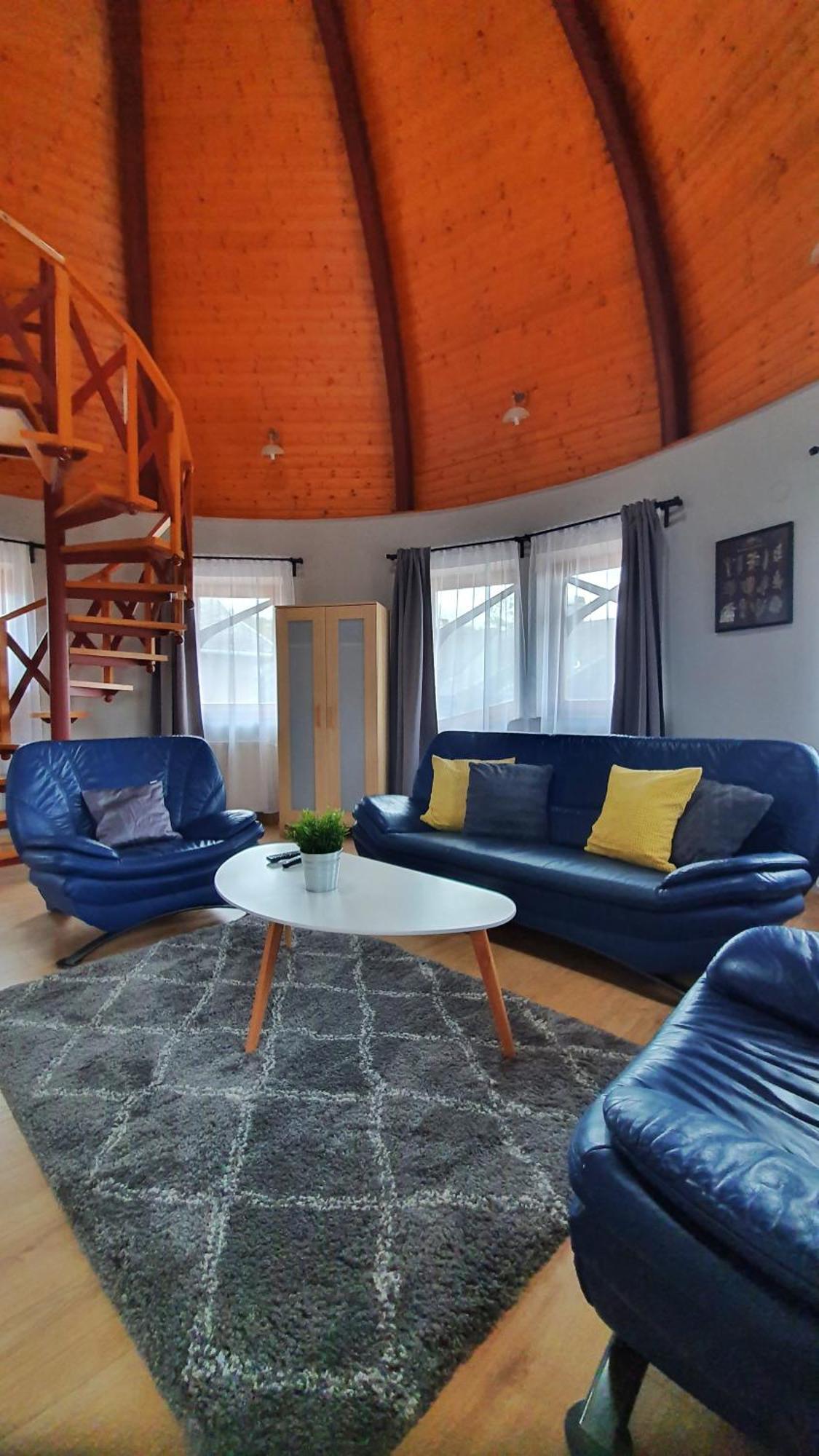 Pannonia Apartman Естерґом Номер фото