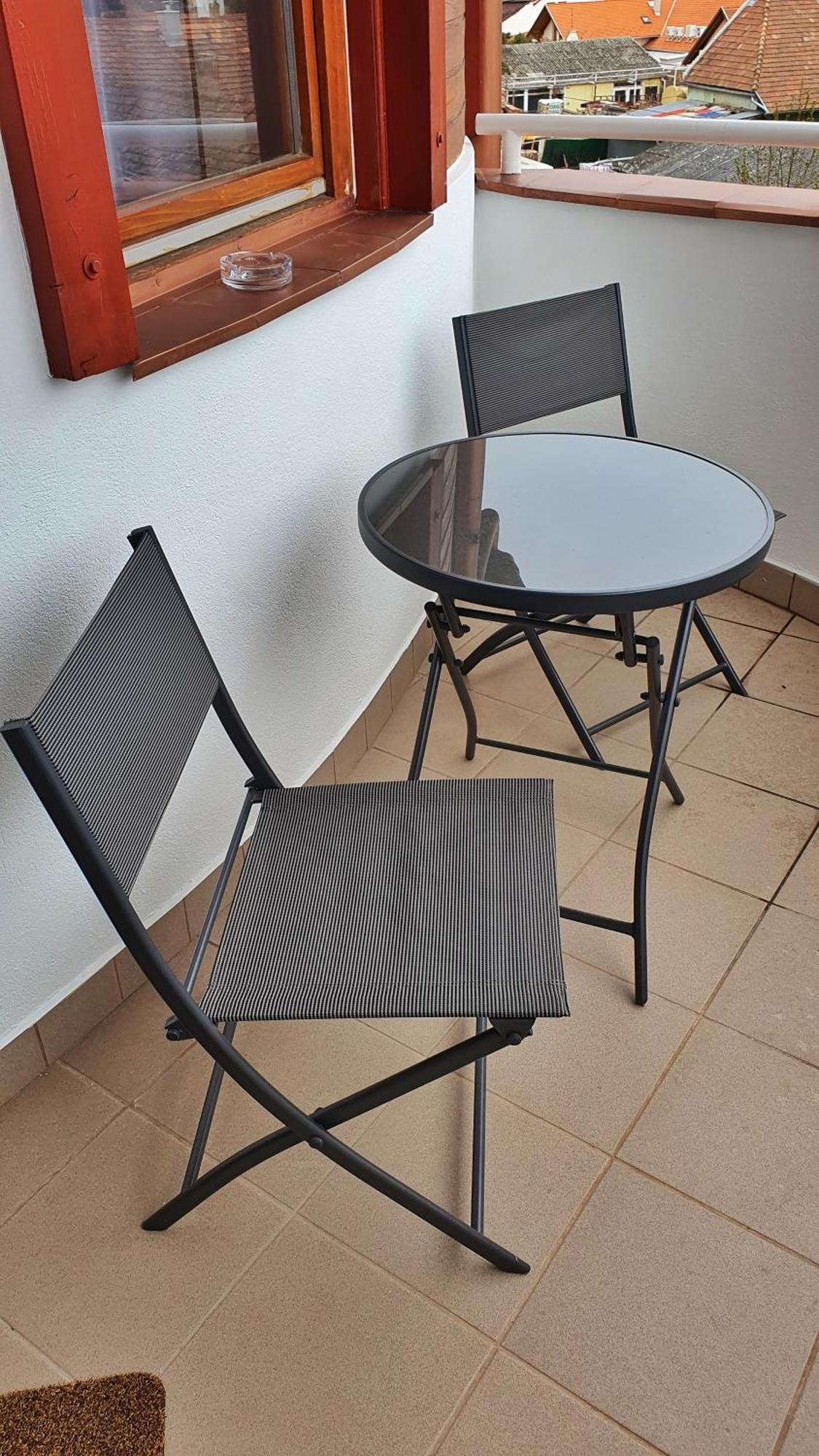 Pannonia Apartman Естерґом Номер фото
